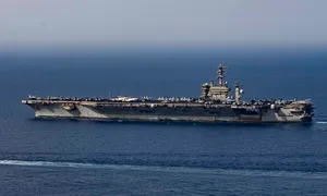 Tên lửa 'không thể đánh chặn' của Houthi đe dọa tàu sân bay Mỹ Tên lửa 'không thể đánh chặn' của Houthi đe dọa tàu sân bay Mỹ