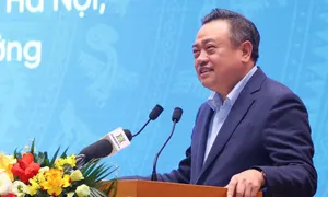 Chủ tịch Hà Nội trấn an cán bộ khi sắp xếp bộ máy Chủ tịch Hà Nội trấn an cán bộ khi sắp xếp bộ máy