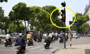 'Bỏ đếm giây nhưng không nên phạt lỗi vượt đèn vàng' 'Bỏ đếm giây nhưng không nên phạt lỗi vượt đèn vàng'