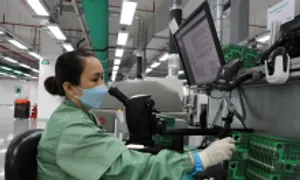UOB nâng dự báo tăng trưởng Việt Nam UOB nâng dự báo tăng trưởng Việt Nam
