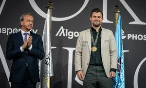 Carlsen đòi Chủ tịch FIDE từ chức