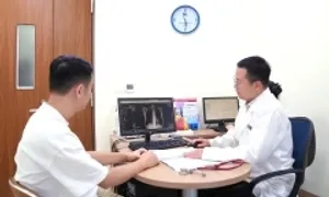 Gãy 3 xương sườn, tràn máu màng phổi sau cú ngã