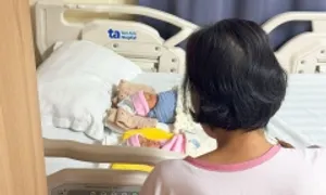 Bà nội U60 sinh song thai